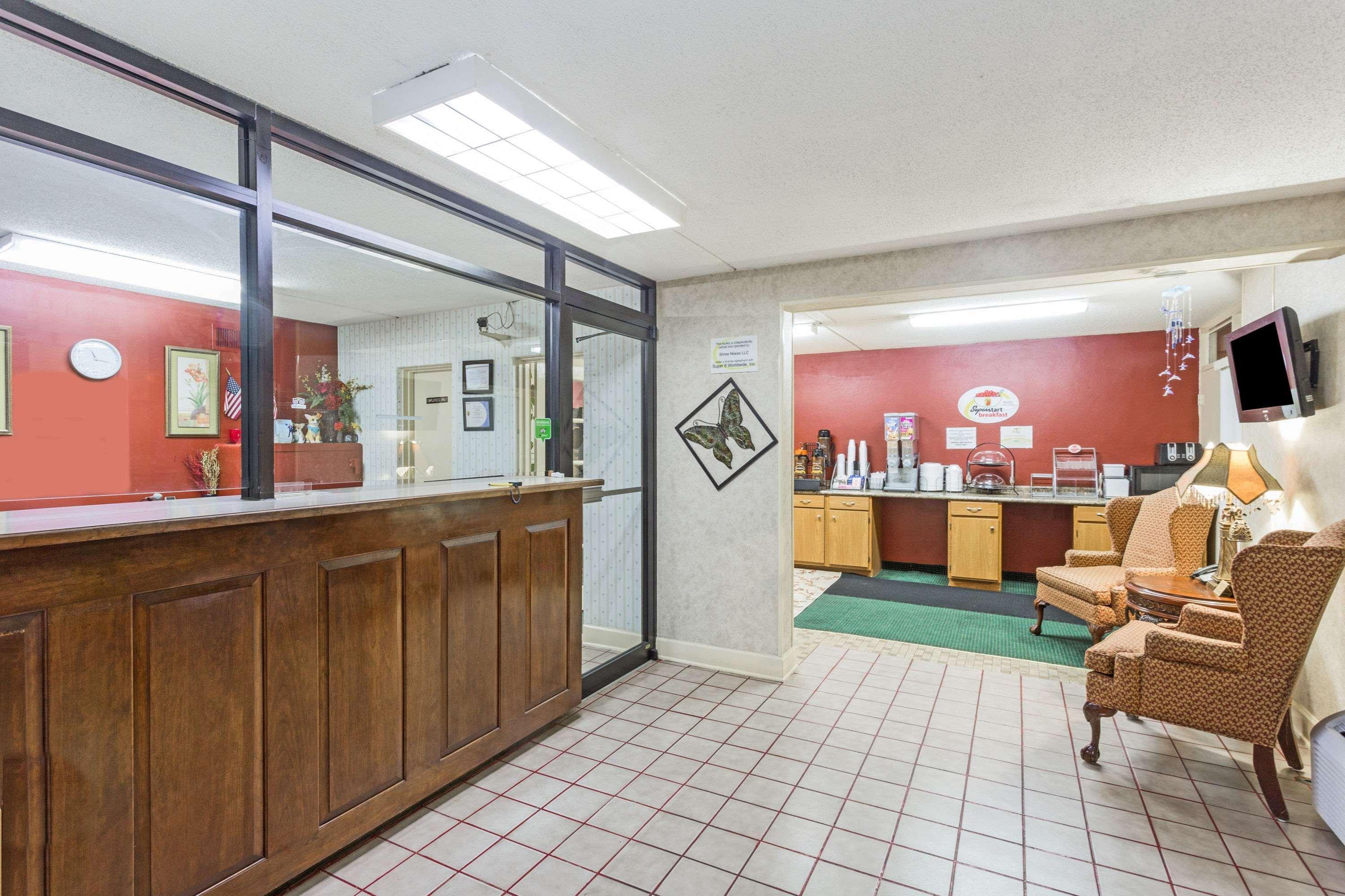 Super 8 By Wyndham Tifton Hotell Eksteriør bilde