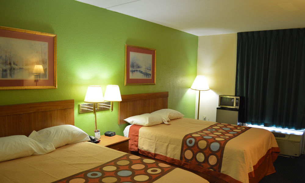 Super 8 By Wyndham Tifton Hotell Eksteriør bilde