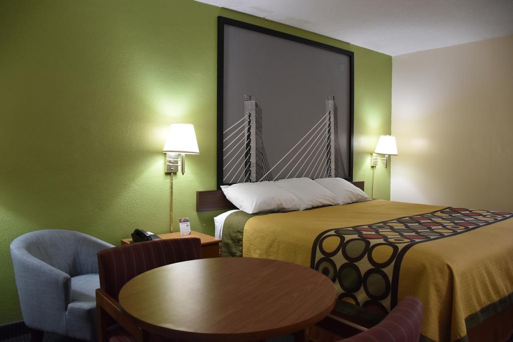 Super 8 By Wyndham Tifton Hotell Eksteriør bilde