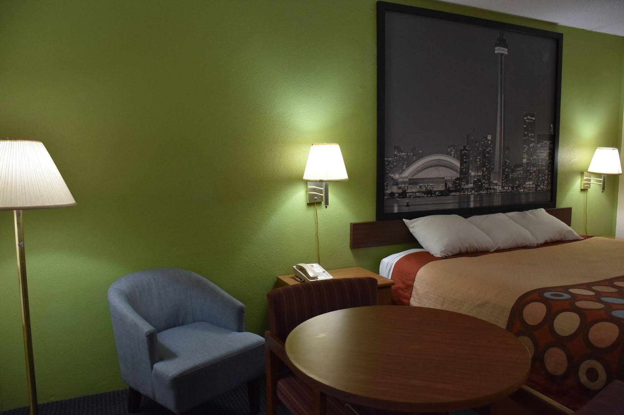 Super 8 By Wyndham Tifton Hotell Eksteriør bilde