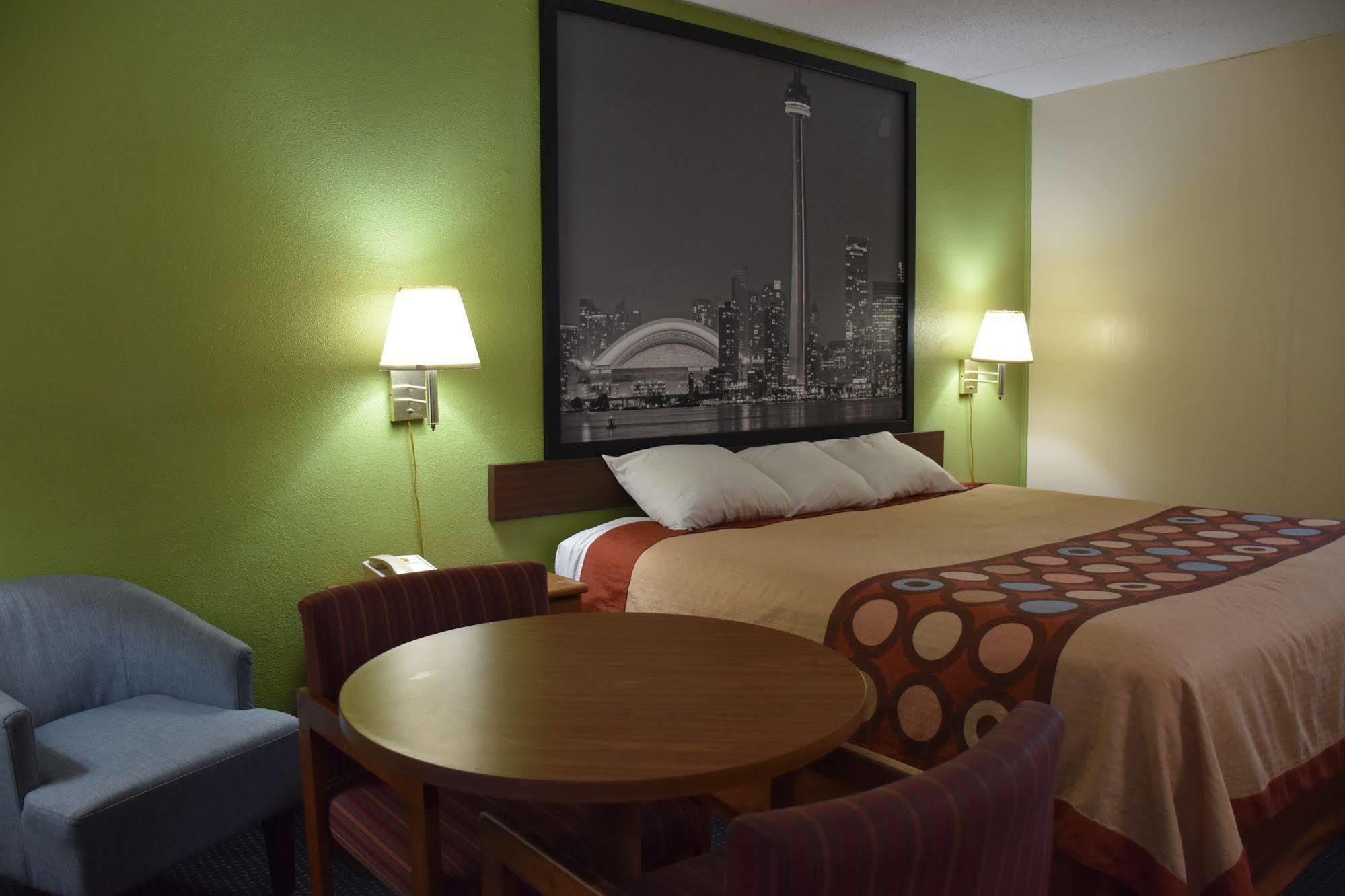 Super 8 By Wyndham Tifton Hotell Eksteriør bilde